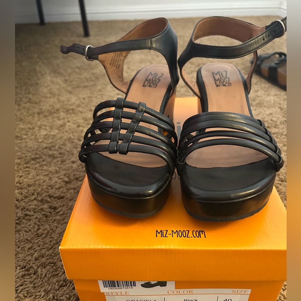 Miz Mooz Black Platform Sandals Heels Graciela NEW NEVER WORN
